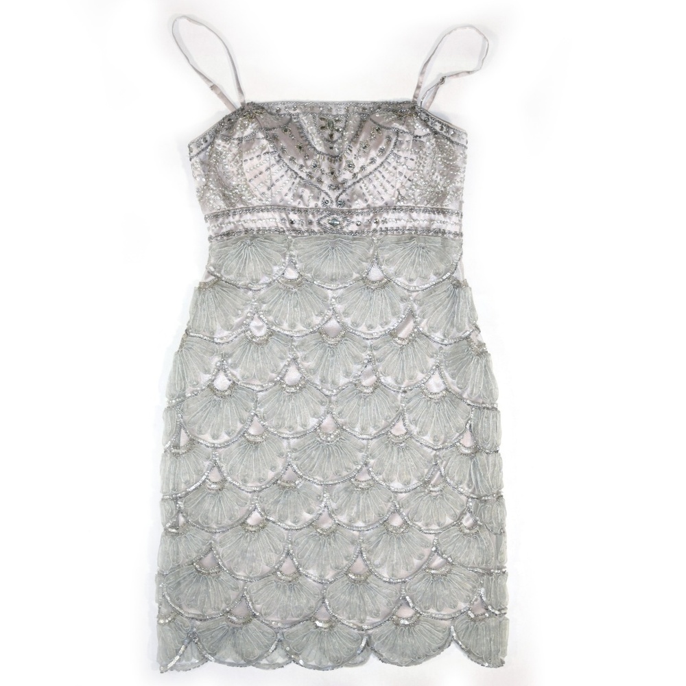 SUE WONG Silver Beaded Scalloped Cocktail Dress - Picture 7 of 8